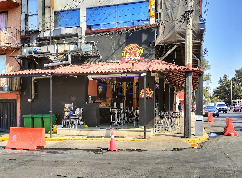 Alitas y Costillas al carbón
