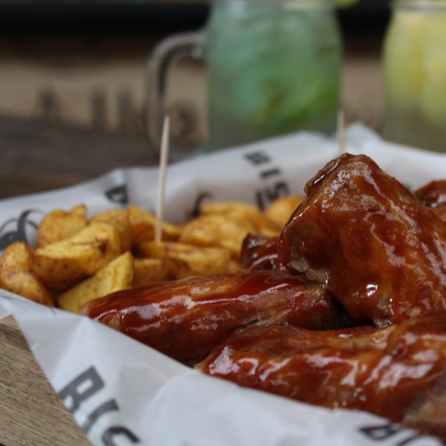 Bistró Wings & Ribs