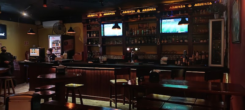 Absenta Pub Los Héroes