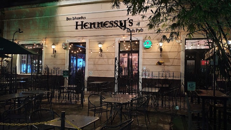 Hennessys Irish Pub