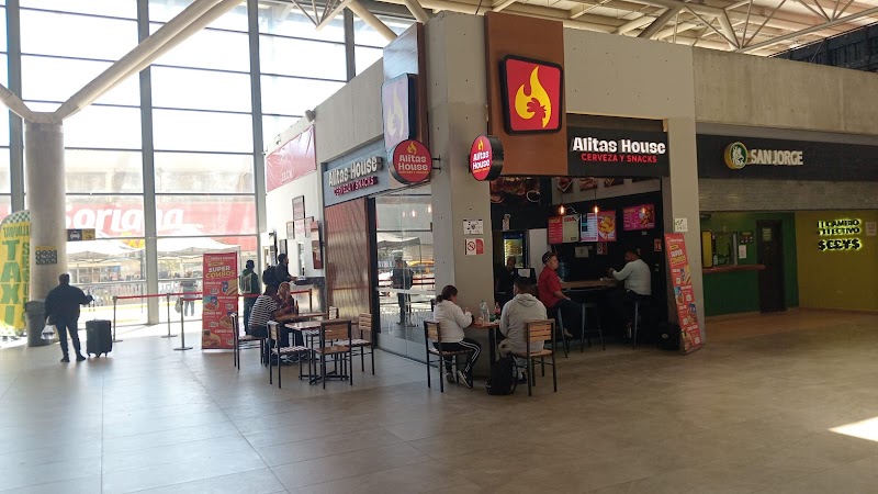 Alitas House Central de Autobuses Monterrey