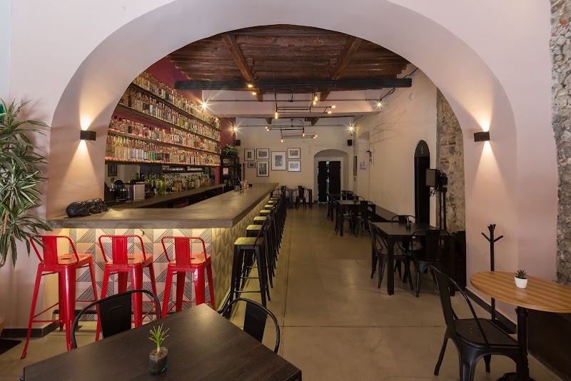 Mezcalería Miel de Agave