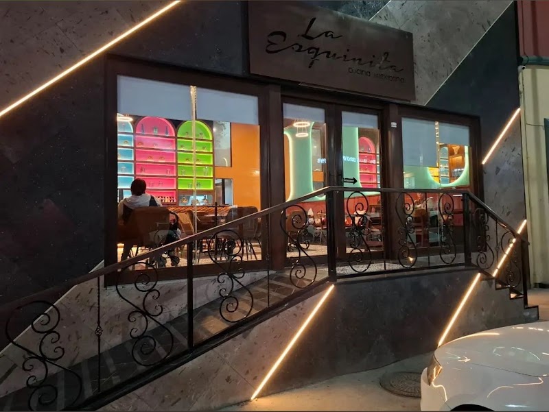 La Esquinita Cocina mexicana