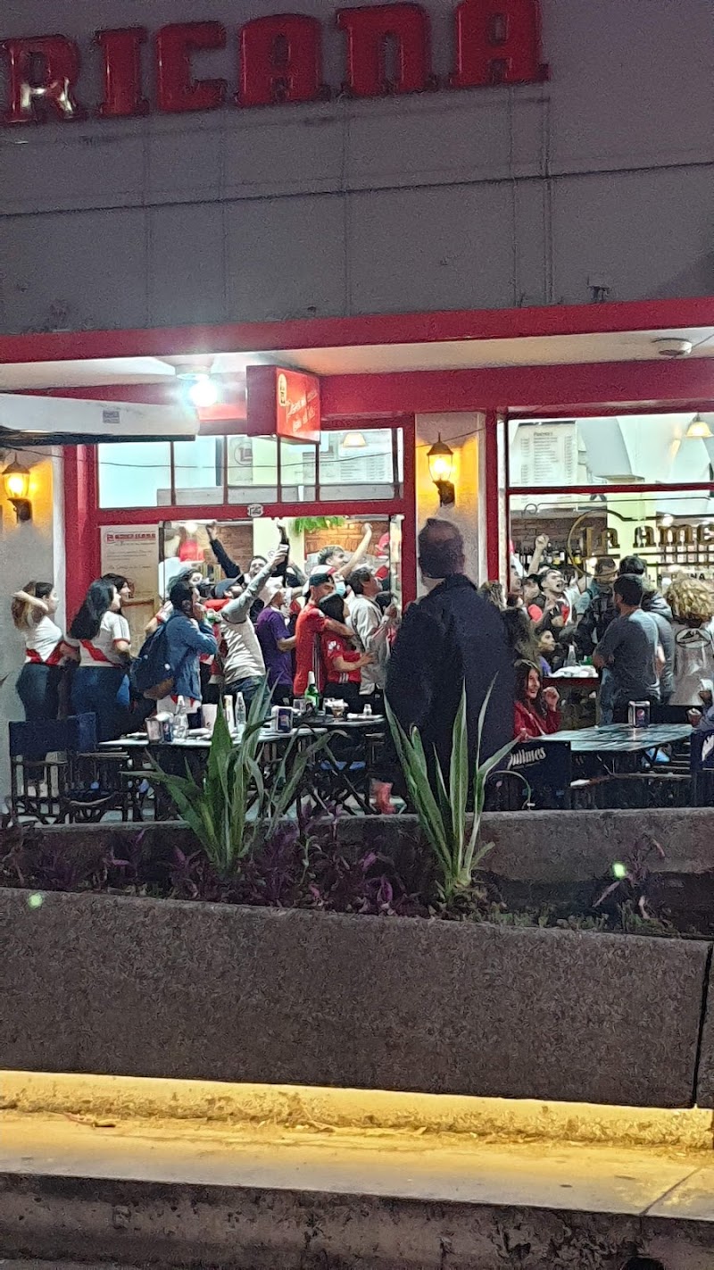 La Americana
