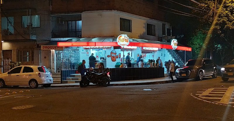 Los Perritos | Hotdogs & Hamburgers - Floresta