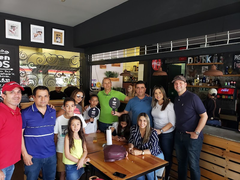 Pigasus | Wings & Burgers
