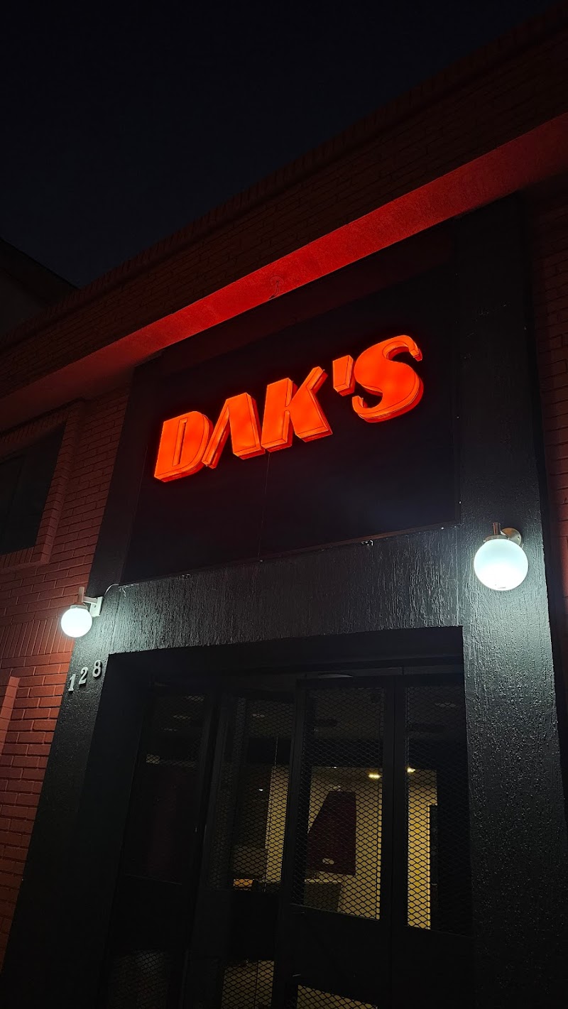 DAKS (DAK'S)