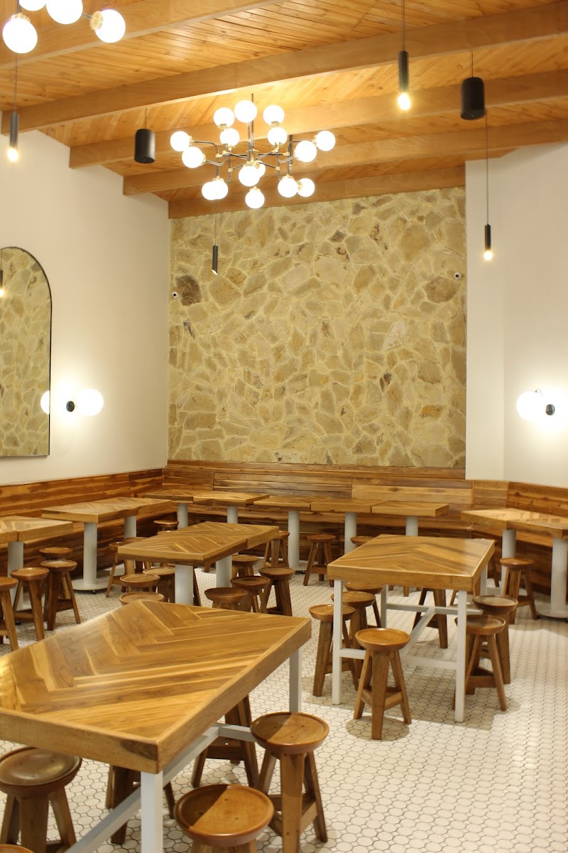 Home Burgers Unicentro