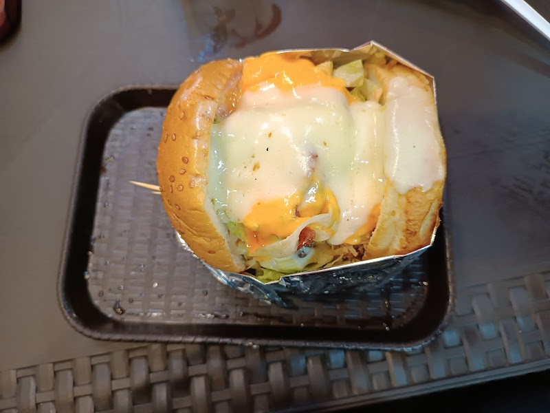 Rey Burguer La Esmeralda