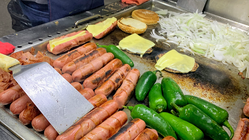 «El Carnal» Burgers & Hot Dogs