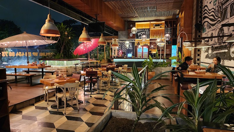 Chef Burger C.C. La Central