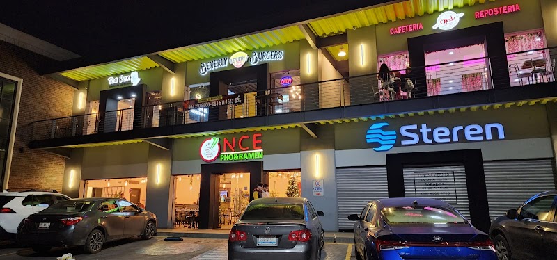 Beverly Burgers Fundadores