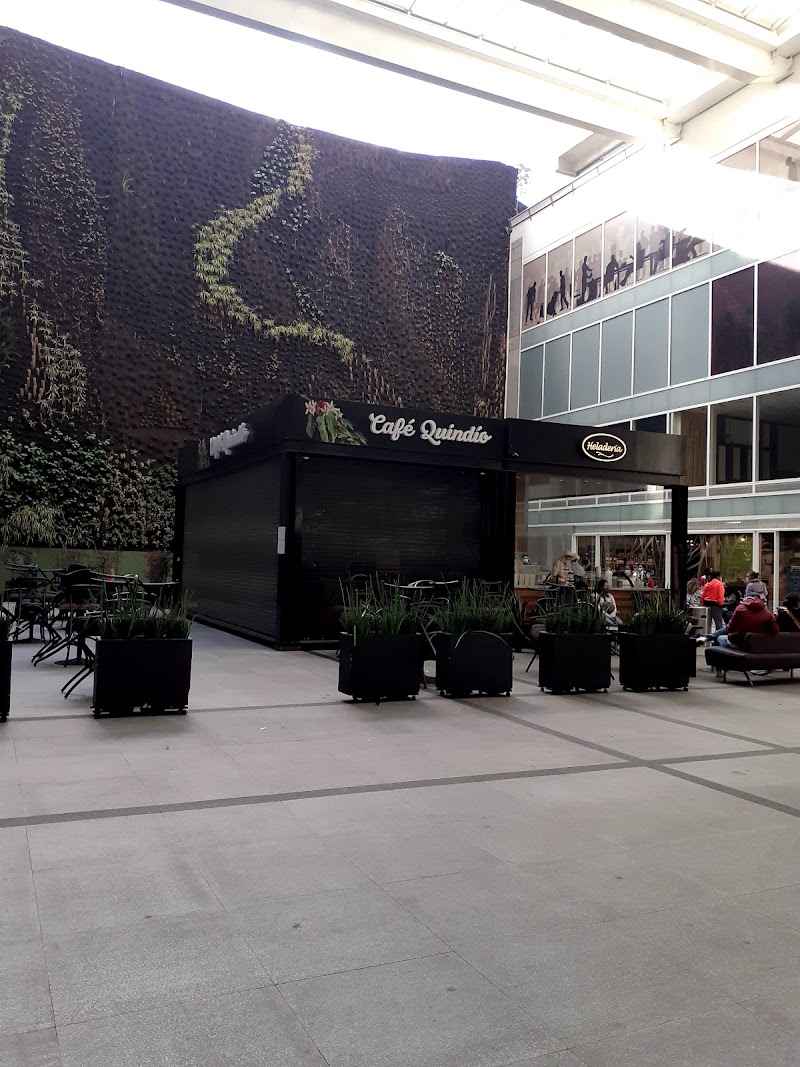 Heladería Crepes & Waffles Bogotá tower
