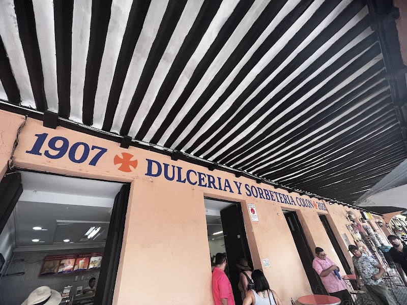 Dulcería and sorbetería Colón