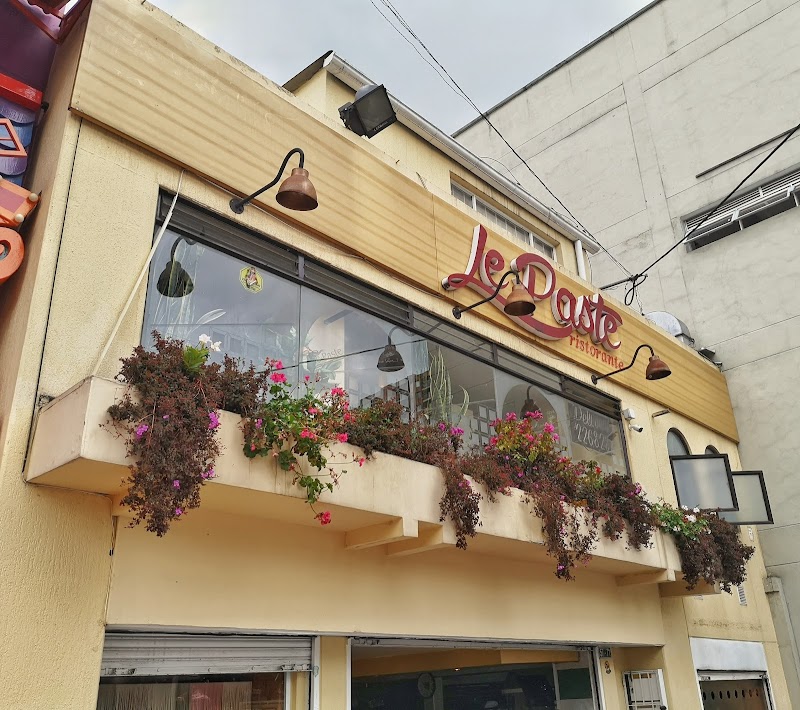 Le Paste - Colina