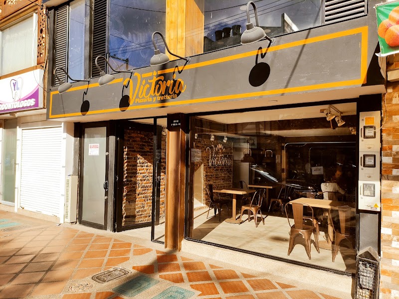 Victoria Pizza y Trattoria