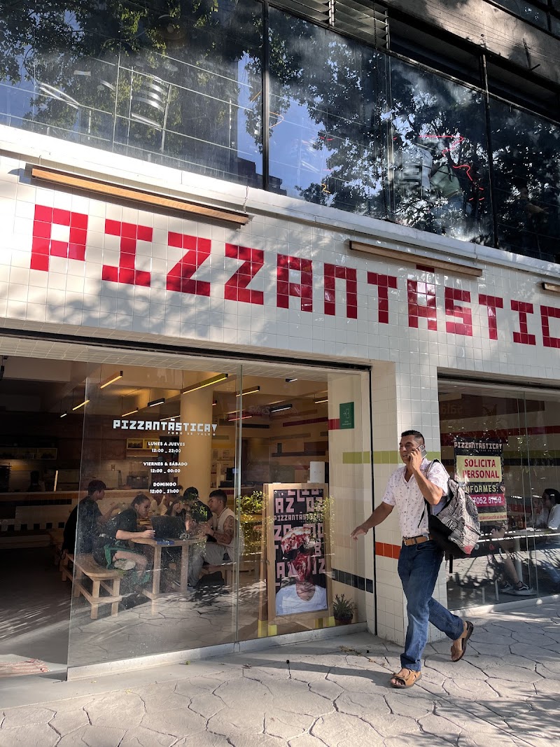 Pizzantástica