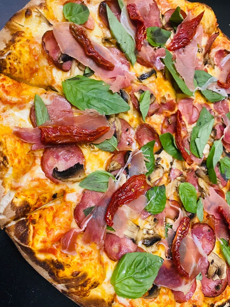 Circus Pizzeria
