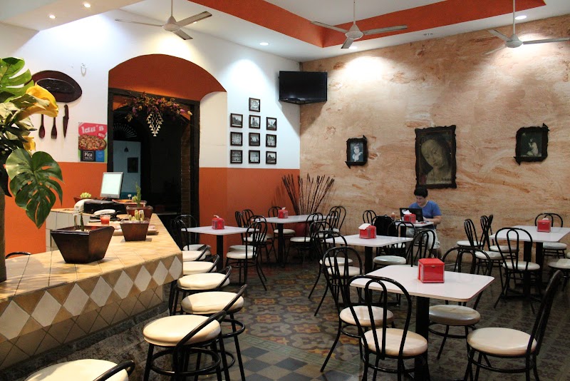 Restaurante y Pizzeria Lau"s