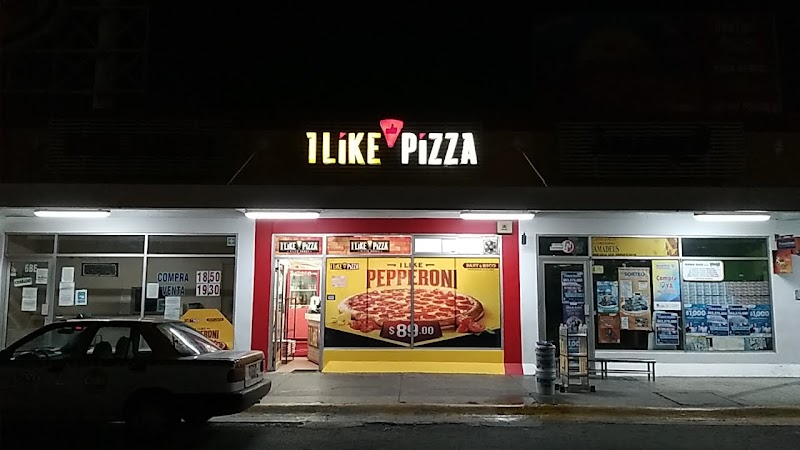 I Like Pizza Aztlan en Local afuera de Mi Tiendita del ahorro