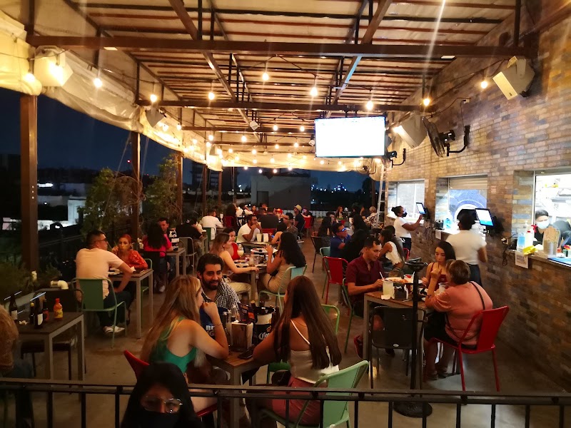 La Divina Pizza