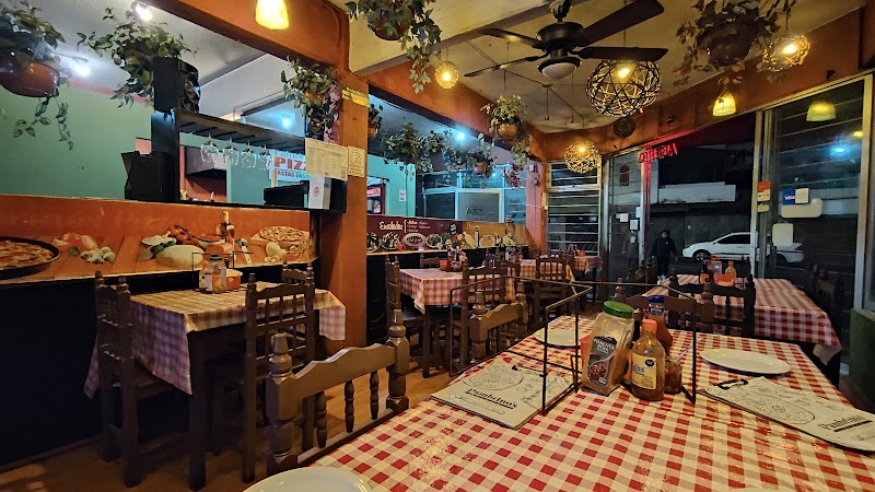 Pambrinos Pizza