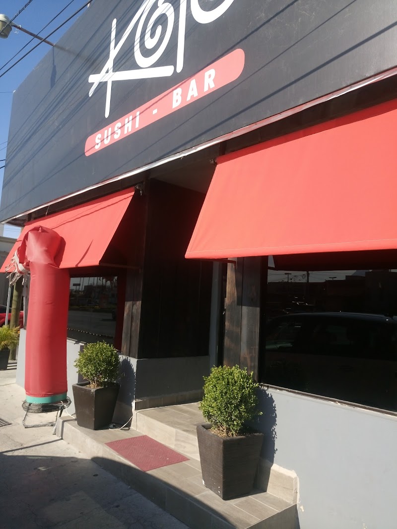 Koto sushi bar Revolución