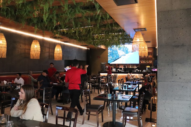Moma Sushi + Pizza (Alameda)
