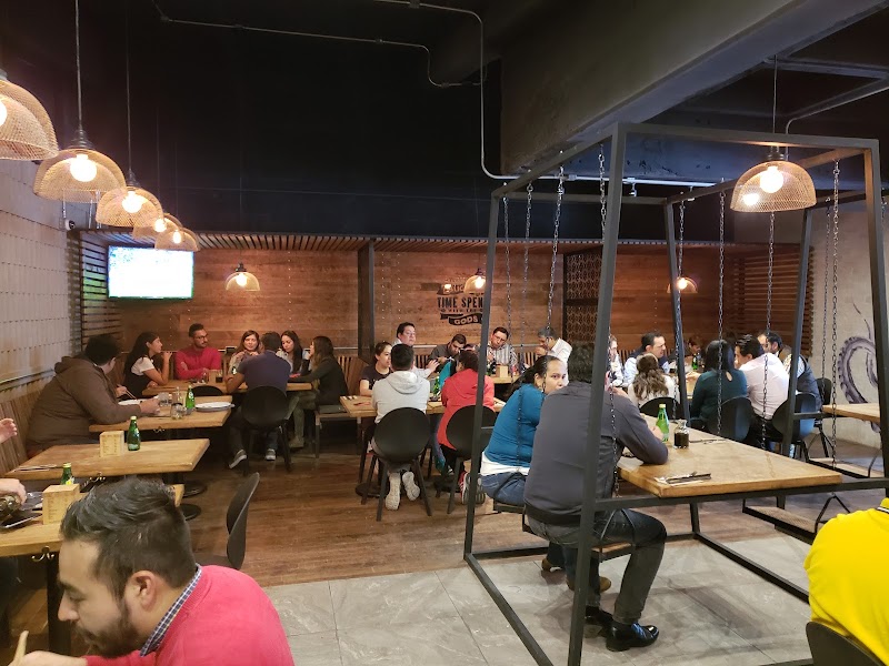 Urban Sushi Wok Ramen Zona Rosa