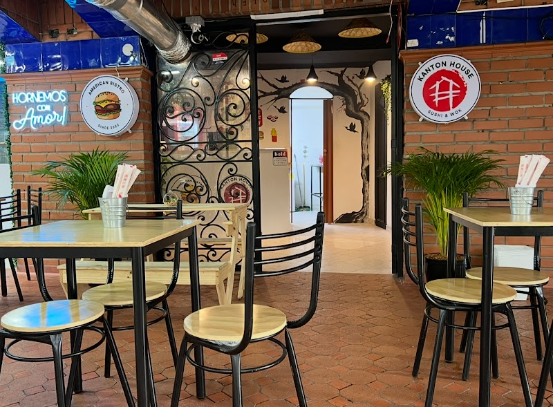 Sushi, Arroz Wok y hamburguesas Kanton House sede San Javier