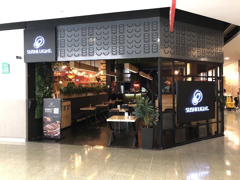 Sushi Light C.C. Mayorca