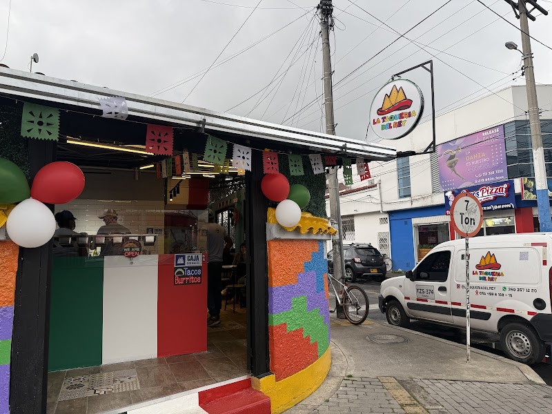 LA TAQUERIA DEL REY (Sede Villa del Prado)