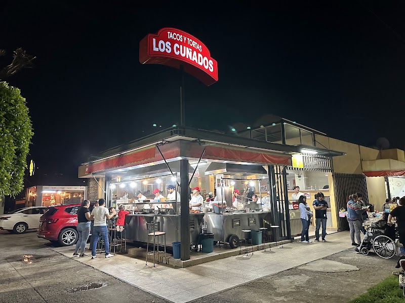 Tacos Y Tortas Los Cuñados