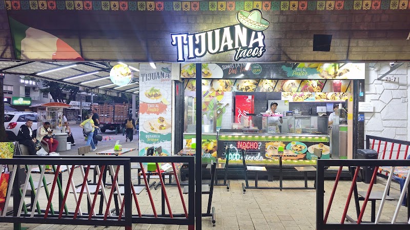 Tijuana tacos la 70