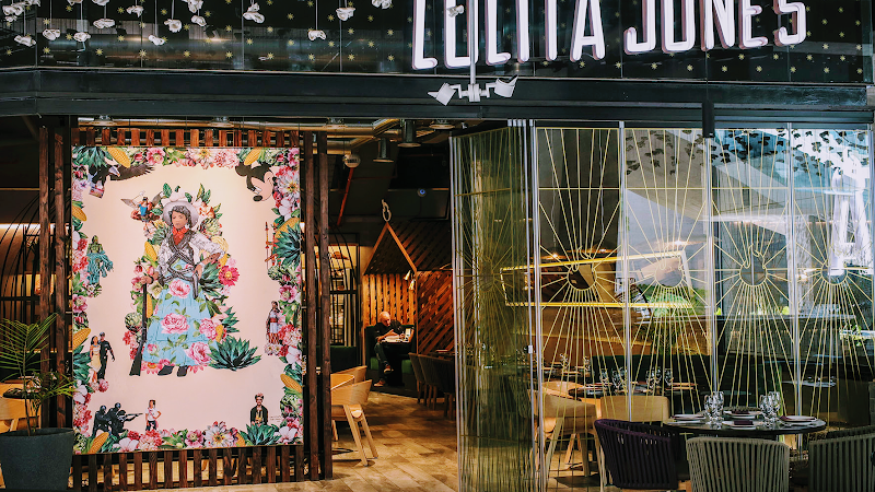 Lolita Jones